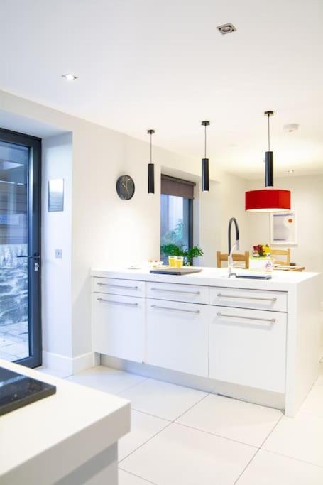 Edge14- Spacious, Stylish And Near The Beach! 新码头 外观 照片