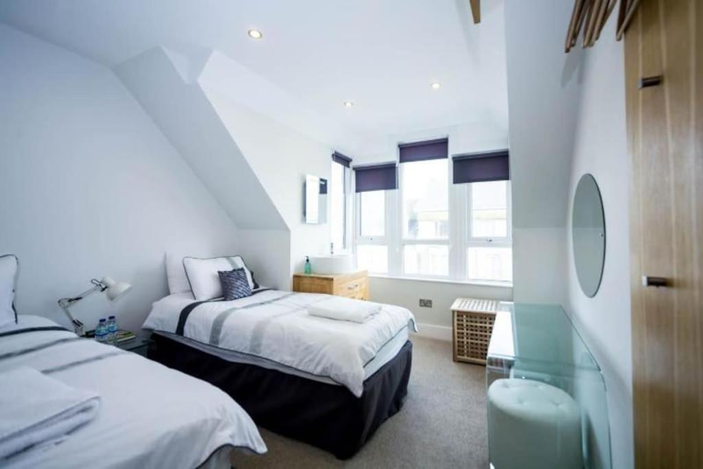 Edge14- Spacious, Stylish And Near The Beach! 新码头 外观 照片
