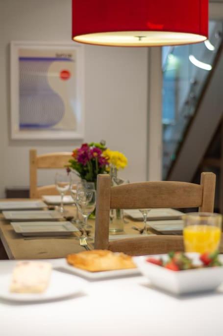 Edge14- Spacious, Stylish And Near The Beach! 新码头 外观 照片